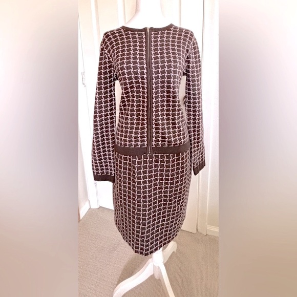 Grace Dane Lewis Brown and Pink Wool Set with Checkered Pattern and Long Sleeves - Picture 2 of 4